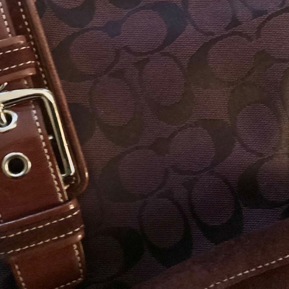 coach soho bag plum color - Picture 2 of 3